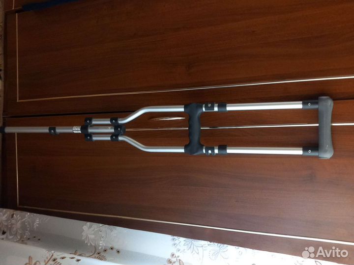 Костыль подмышечный