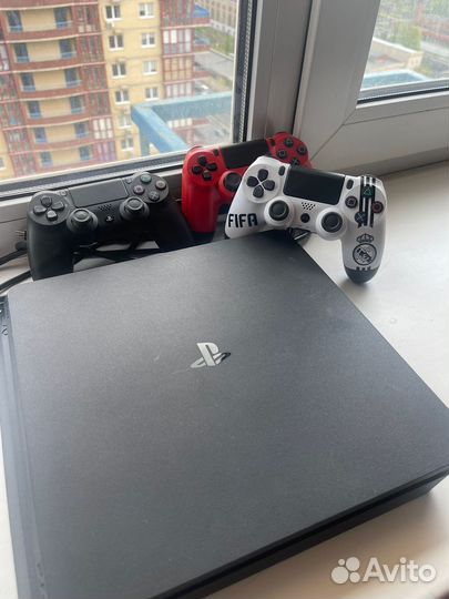 Sony PS4 slim