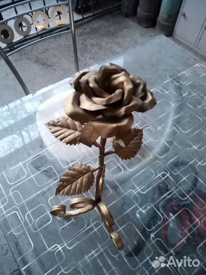 Роза из металла