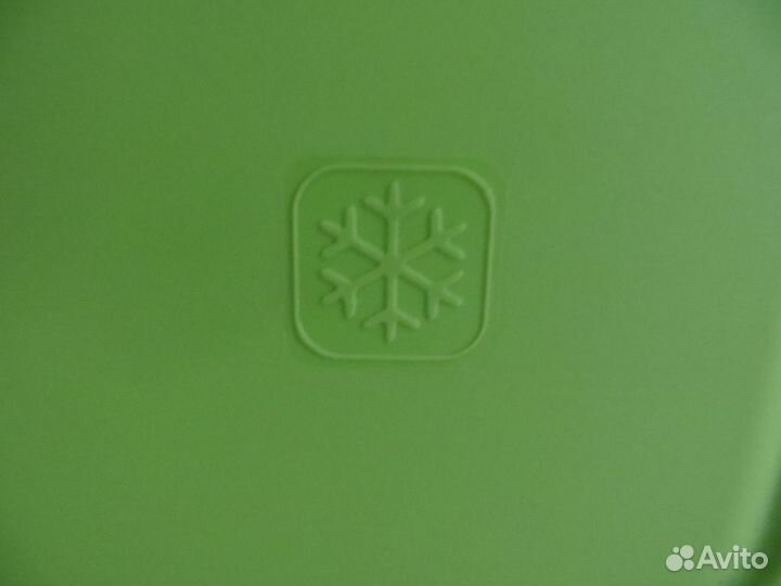 Контейнеры и др кухонная утварь (всё пластик)