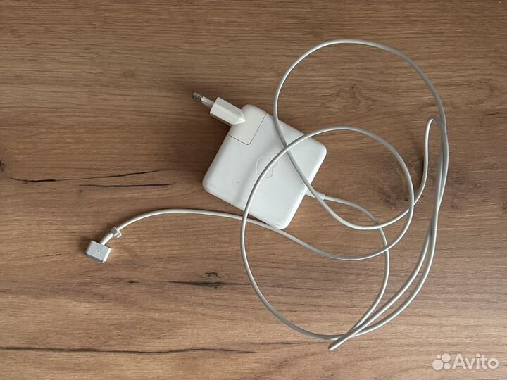 Зарядка на macbook