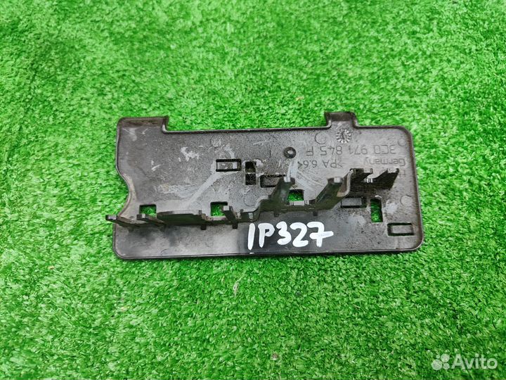 Кронштейн проводки Volkswagen Passat B6