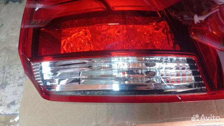 Фонарь задний правый mitsubishi outlander 3