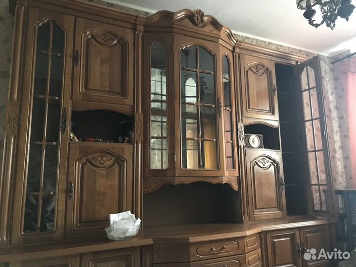 Стенка из массива дуба