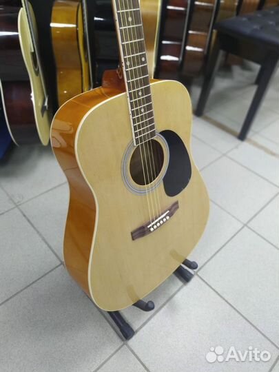 Акустическая гитара Новая