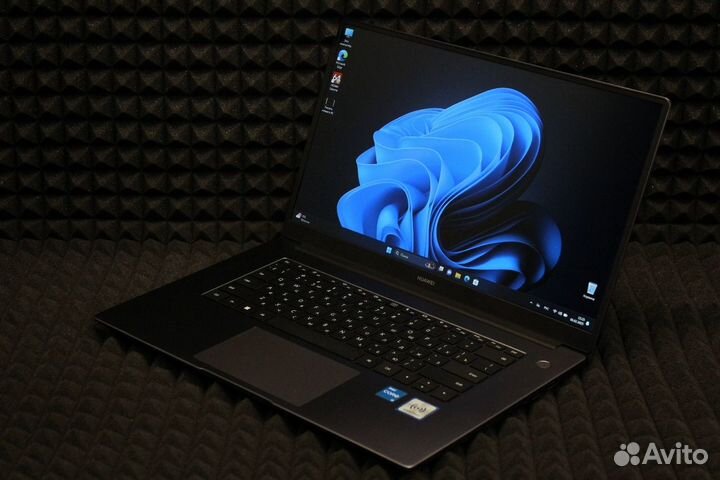 Ноутбук Huawei MateBook D15 6ядер