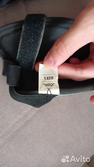 Футбольные щитки