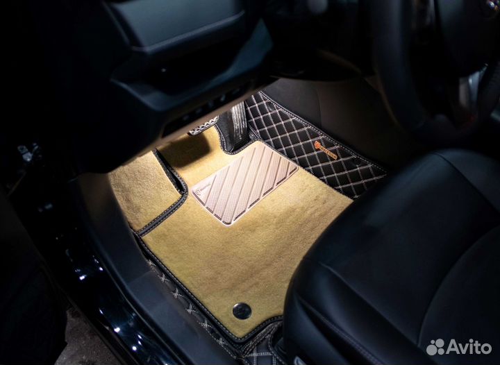 Автоковрики 3D на Toyota RAV