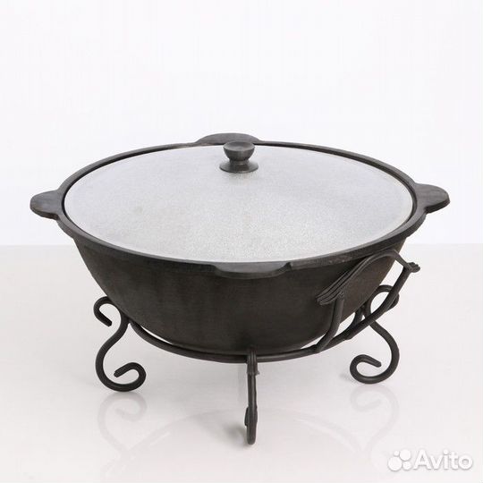 Чугунный казан, подставка и сумка