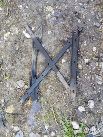 Балка подмоторная Audi A8 D3