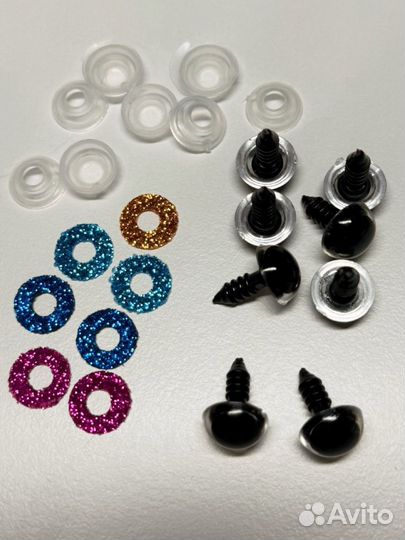 Пряжа и фурнитура(глазки и носики) для игрушек