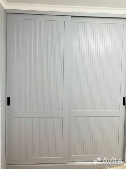 Шкаф распашной