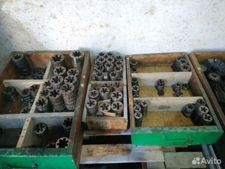 Метчики и плашки СССР