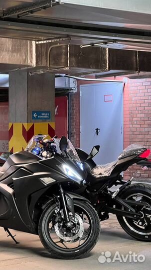 Электромотоцикл Yamaha R3 (в наличии )