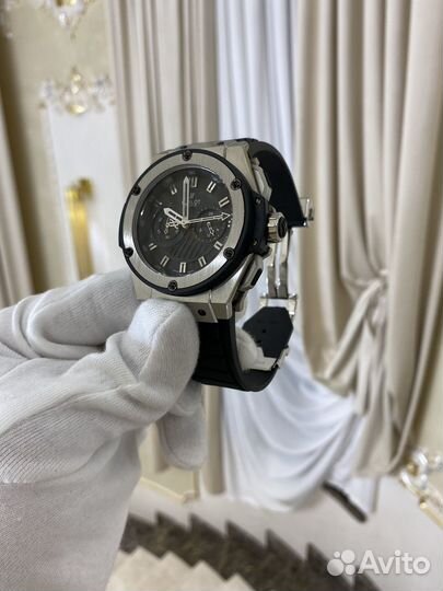 Часы hublot