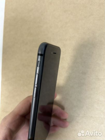 iPhone 8