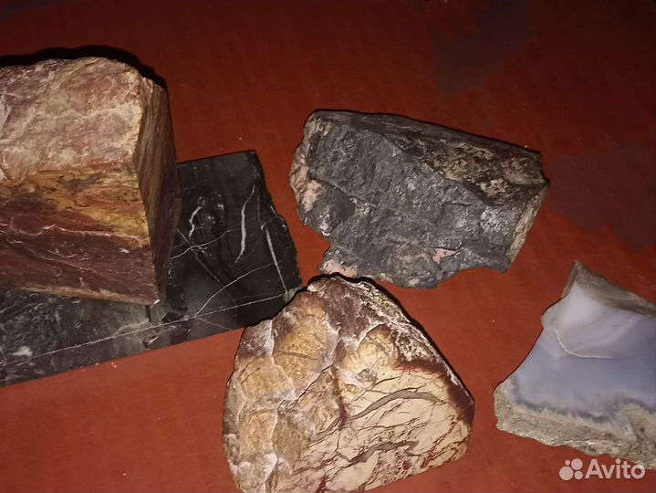 Камни и минералы