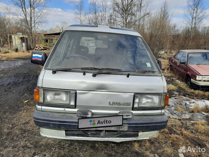Toyota Lite Ace 2.2 МТ, 1990, битый, 100 000 км