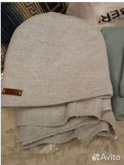 Новый комплект шапка и шарф Loricci