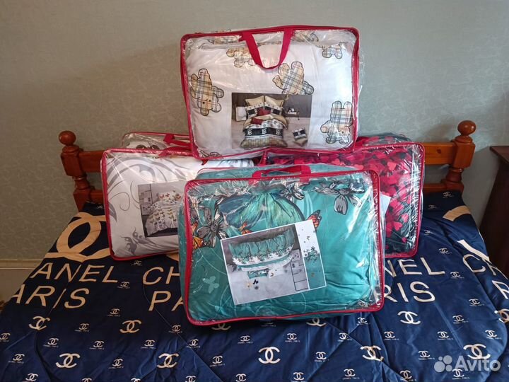 Одеяла и подушки наличка