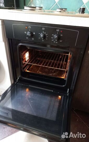 Духовой шкаф