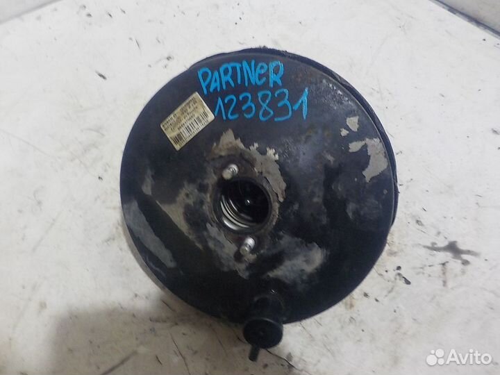 Вакуумный усилитель тормозов Peugeot Partner