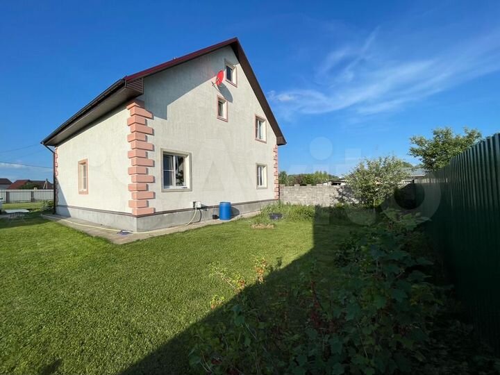 Дом 205,3 м² на участке 9,9 сот.