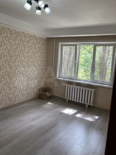 2-к. квартира, 43 м², 3/5 эт.