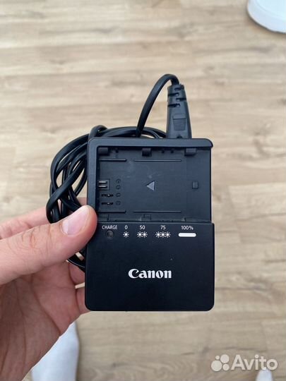 Зарядное устройство для фотоаппарата Canon LC-E6E