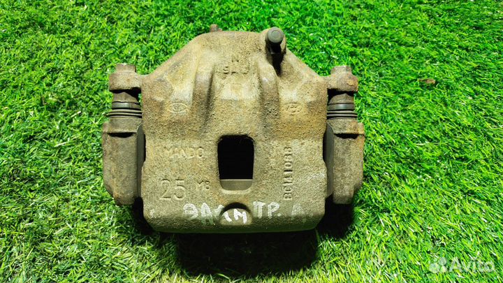 Суппорт тормозной передний правый Hyundai Elantra