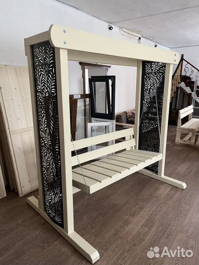 Качель из массива