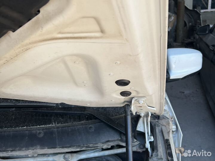 Капот на bmw e70 e71 x5 X6M