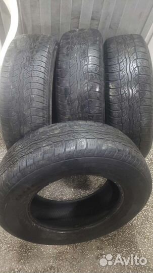 Bridgestone Dueler H/T D687 225/70 R16