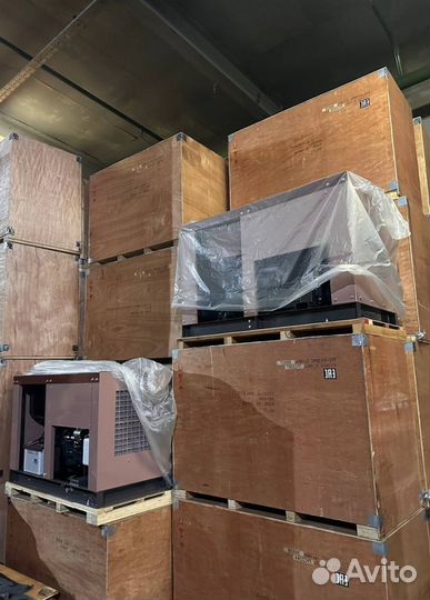 Бензиновый генератор для дома 15кВт Strateg