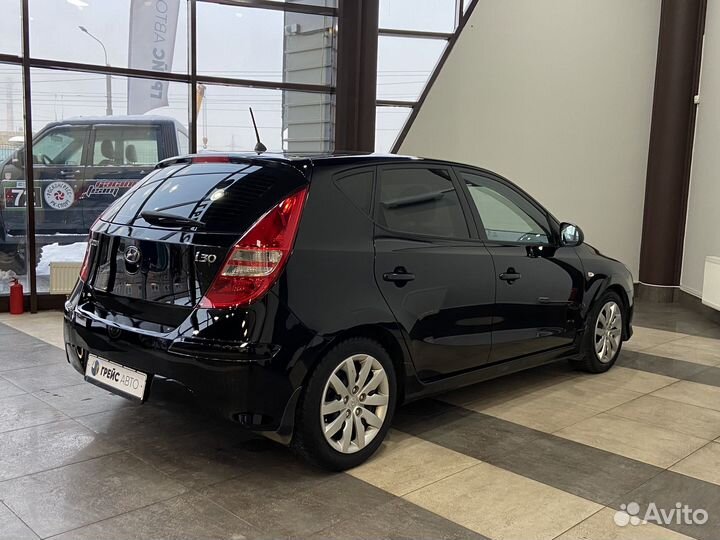 Hyundai i30 1.6 МТ, 2011, 268 623 км