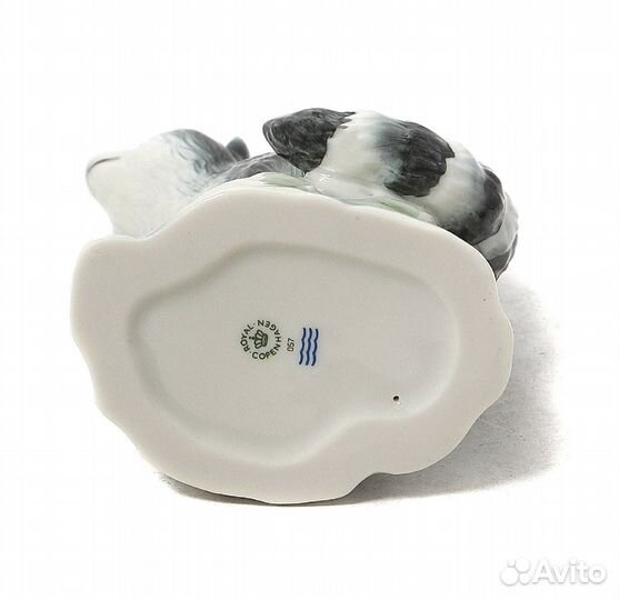 Фарфоровая фигура Енот на камне. Royal Copenhagen