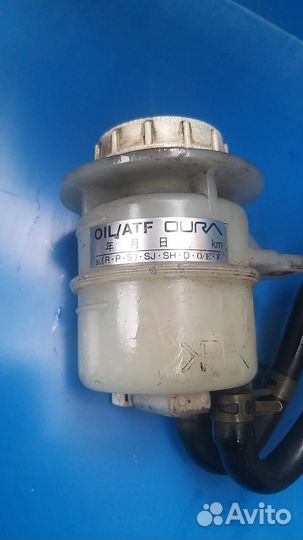 Бачок тормозной жидкости Mitsubishi Dion CR6W 4G94