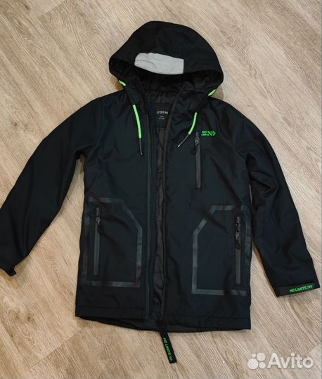 Курточка для мальчика демисезонная 146