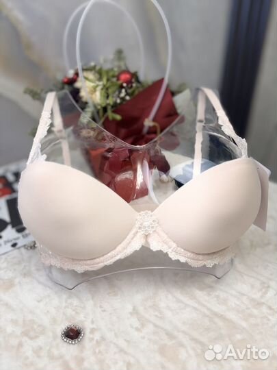 Бюстгальтер 65D Simone perele