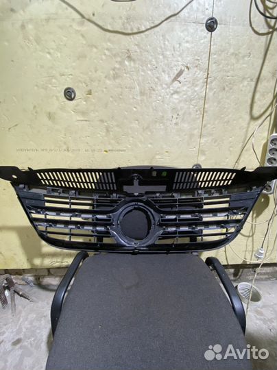 Решетка радиатора volkswagen tiguan 1