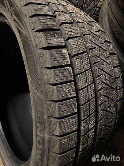 Triangle Snowlink TWT02 275/40 R20 и 315/35 R20