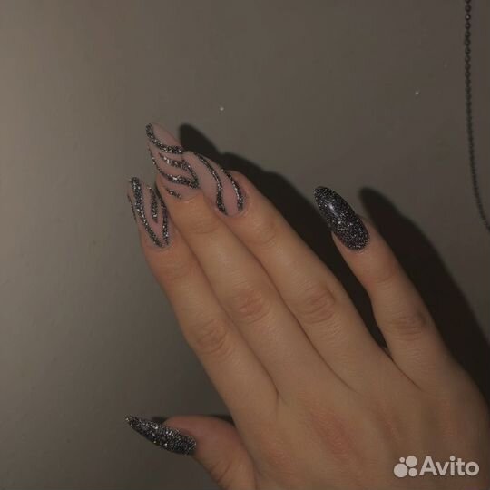 Маникюр, наращивание в студии