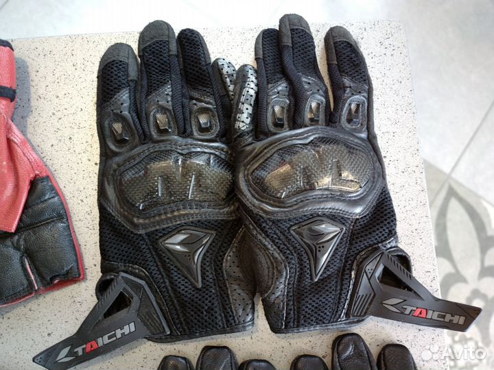 Мото перчатки taichi, Сумка на бак givi и другое