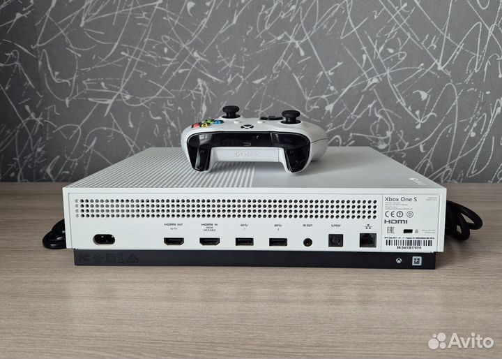 Xbox One S 500gb / 20 игр