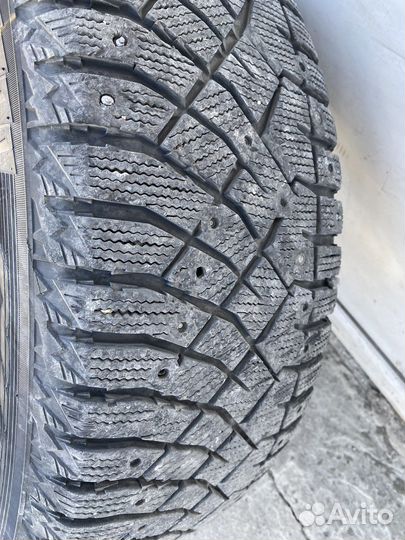 Nitto Therma Spike 225/65 R17 106T