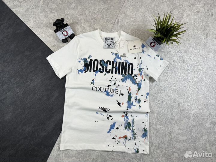 Футболка Moschino