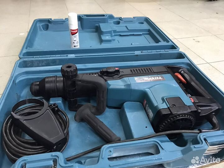 Перфоратор Makita HR5001C