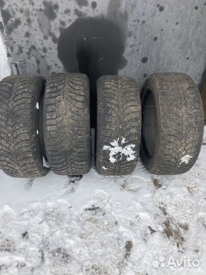 Bridgestone Blizzak Spike-01 255/55 R18