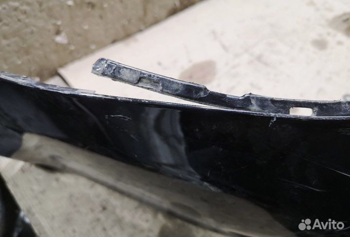 Бампер задний lexus is250