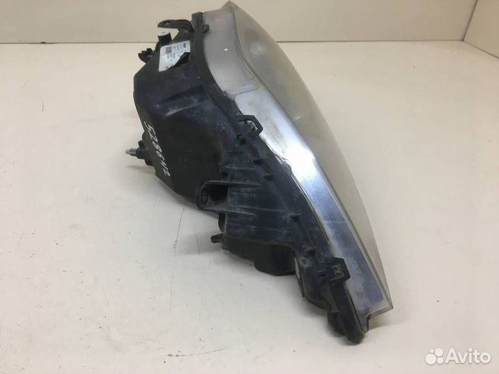 Фара левая LADA Largus 2012